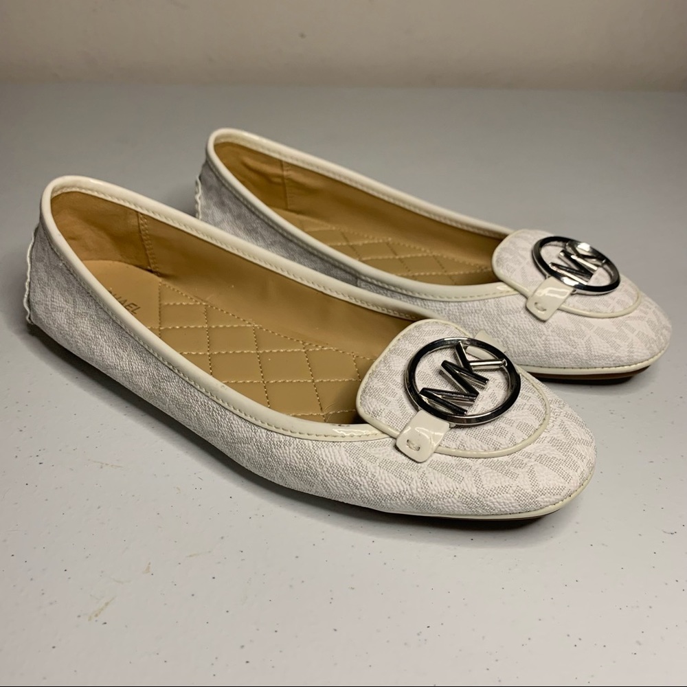 MICHAEL Michael Kors White Lillie Logo Moccasin